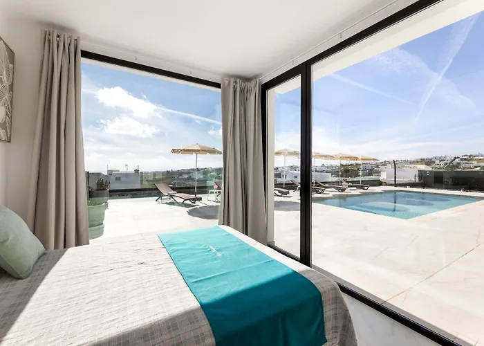 Lanzarote Beyond Тиас